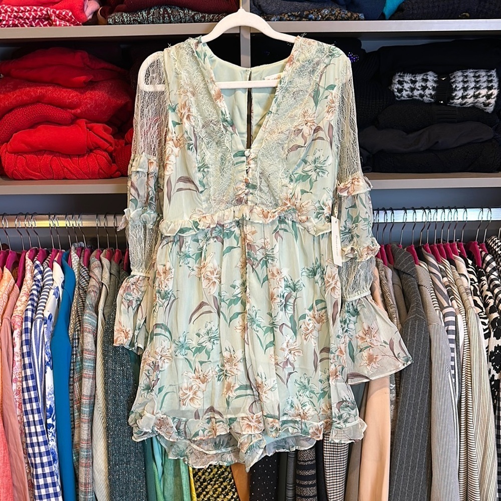 Rosevelvet mint/tan floral long sleeve button back keyhole lined dress S NWT